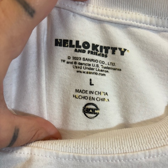 Sanrio Hello Kitty & Friends Graphic Tee | White | Large - Picture 8 of 12